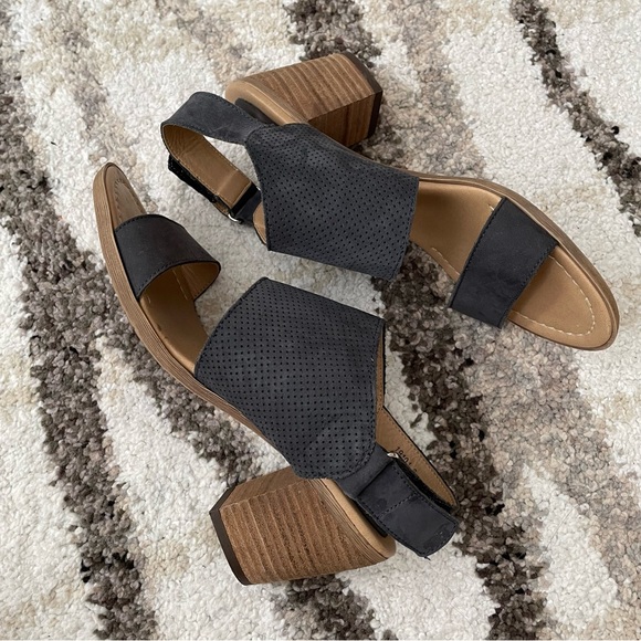 Bianca Open-Toe Mesh Slip-On Sandals